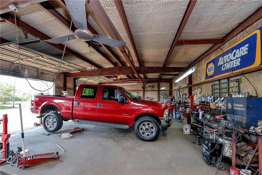 410 W Madison St, Waxahachie, TX 75165